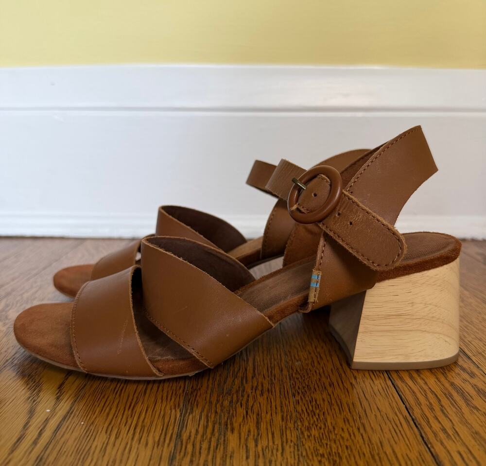 Toms Women's Heeled Sandals Size 9